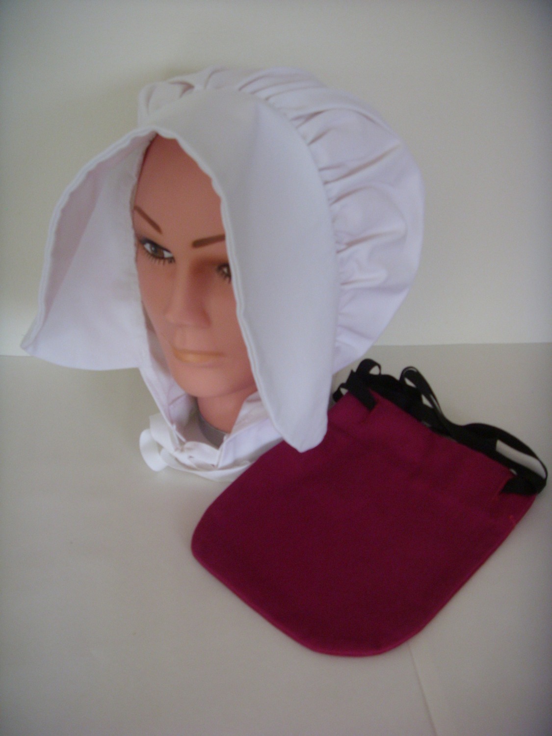 Ladies Medieval Tudor Costume Size 16 - 18 Image